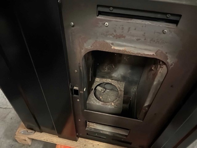 Lincar olga 502 pelletkachel - afbeelding 2 van  3