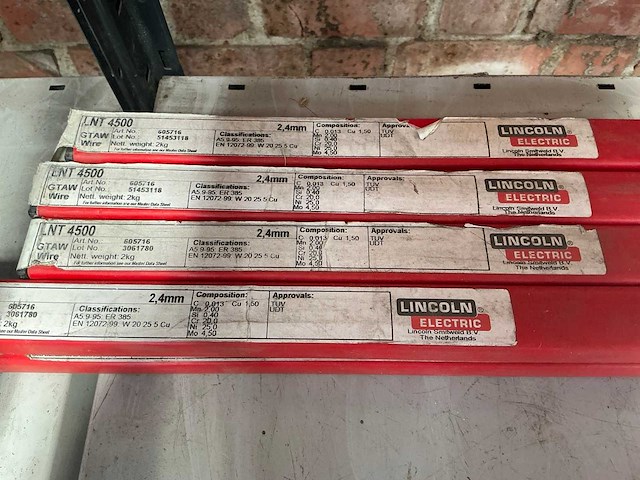 Lincoln electric lnt4500 2,4x1000 koker rvs tig-lasdraad (8x) - afbeelding 2 van  3
