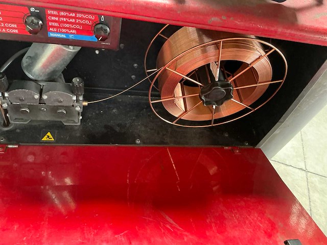 Lincoln electric powertec 420c pro mig lasapparaat - afbeelding 9 van  10