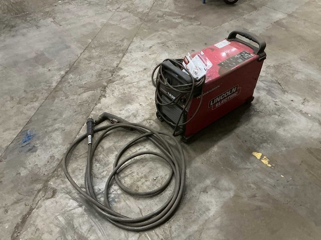 Lincoln electric tomahawk 1538 plasmasnijmachine - afbeelding 1 van  5
