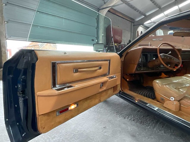 Lincoln mark v continental bill blass edition oldtimer - afbeelding 9 van  43