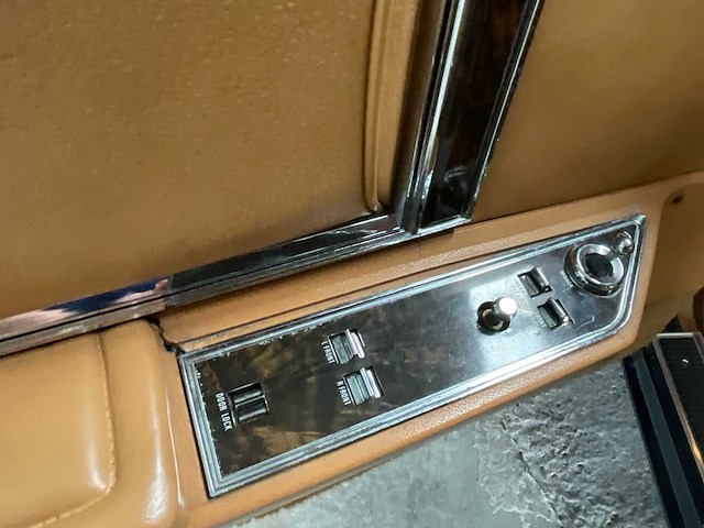 Lincoln mark v continental bill blass edition oldtimer - afbeelding 11 van  43