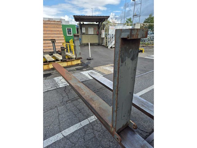Linde - h80t 01/1100 - set lange heftruckvorken 3.800 mm - afbeelding 2 van  2