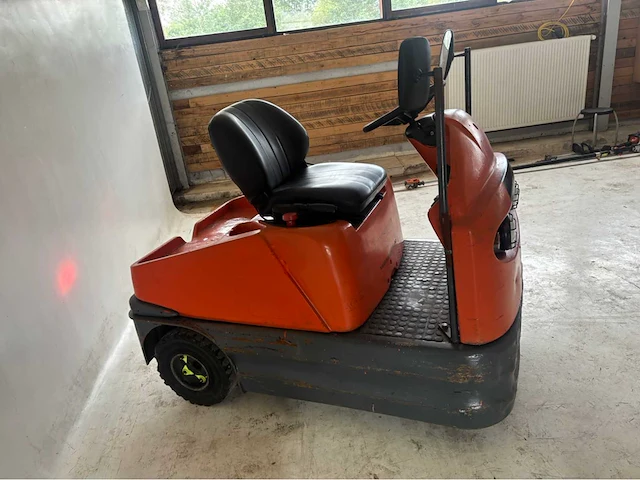 Linde -fenwick p60z. trekker 4,5 ton - afbeelding 1 van  10