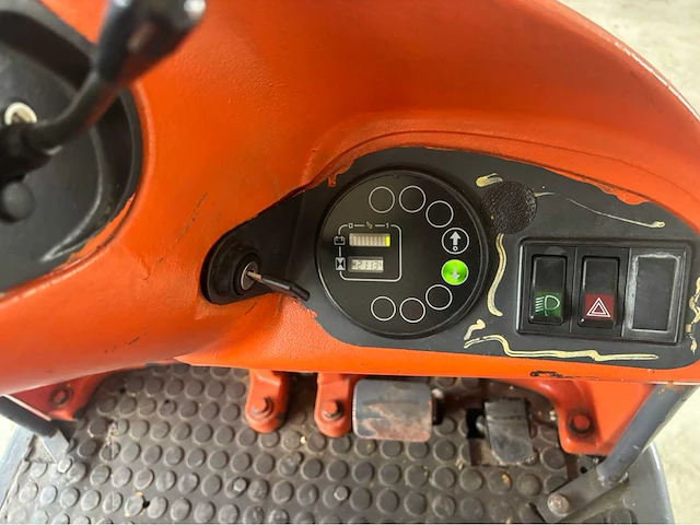 Linde -fenwick p60z. trekker 4,5 ton - afbeelding 6 van  10