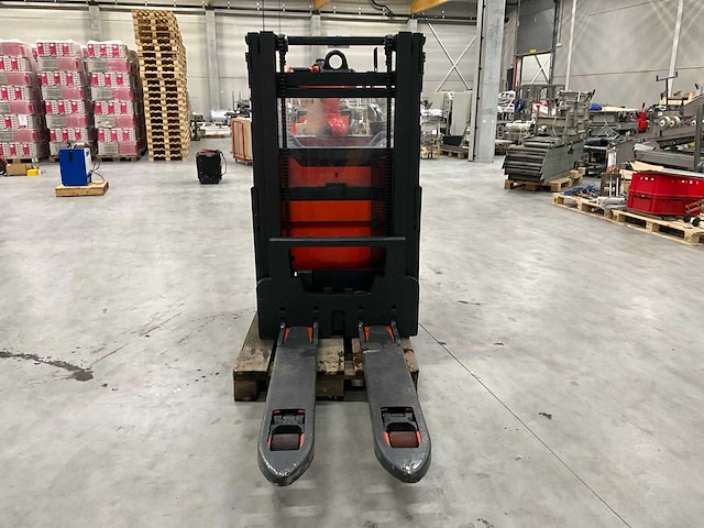 Linde d12 ap stapelaar - afbeelding 8 van  15