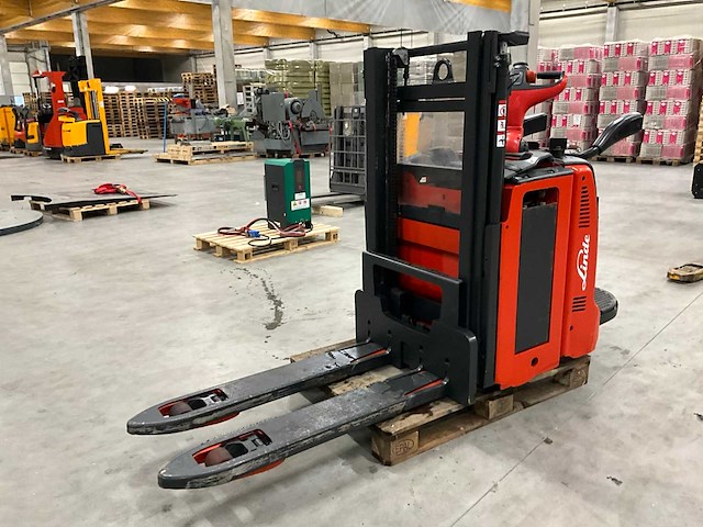 Linde d12 ap stapelaar - afbeelding 9 van  15
