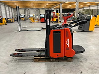 Linde d12 ap stapelaar - afbeelding 10 van  15