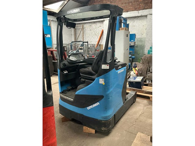 Linde diverse reach trucks (4x) - afbeelding 28 van  45
