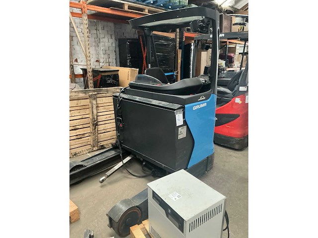 Linde diverse reach trucks (4x) - afbeelding 49 van  57