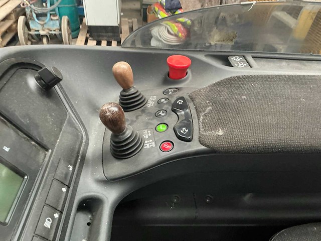 Linde diverse reach trucks (4x) - afbeelding 50 van  57