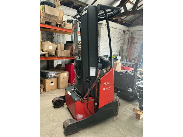 Linde diverse reach trucks (4x) - afbeelding 30 van  45