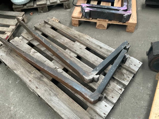 Linde diverse reach trucks (4x) - afbeelding 54 van  57