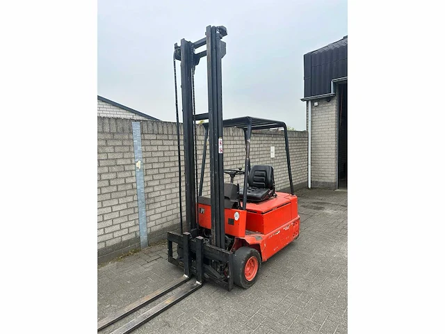 Linde e15 elektrische vorkheftruck - afbeelding 12 van  13