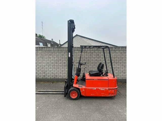 Linde e15 elektrische vorkheftruck - afbeelding 7 van  13