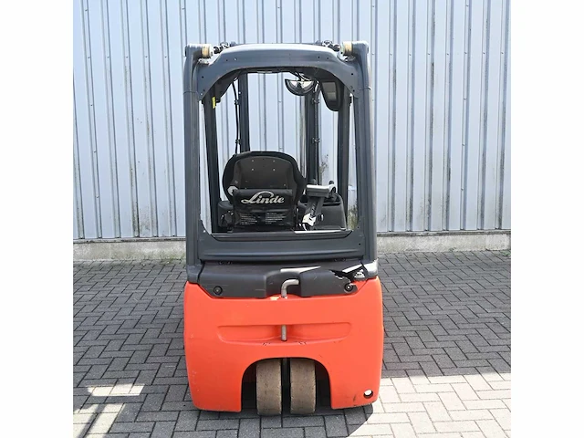 Linde e16l-01 elektrische vorkheftruck - afbeelding 6 van  15