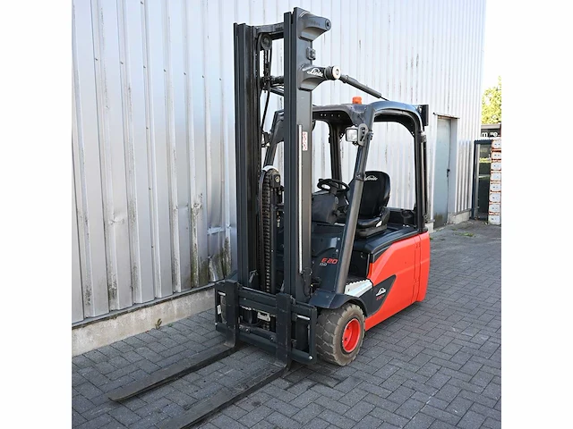 Linde e20l-02 elektrisch vorkheftruck - afbeelding 9 van  16