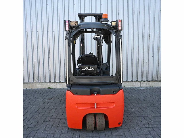 Linde e20l-02 elektrisch vorkheftruck - afbeelding 14 van  16