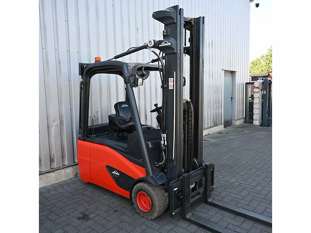 Linde e20l-02 elektrisch vorkheftruck - afbeelding 3 van  16