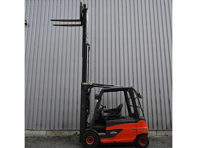 Linde e30l-01 elektrische vorkheftruck - afbeelding 9 van  16