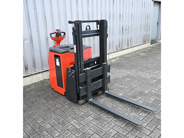 Linde l06ac elektrische vrijdragende stapelaar - afbeelding 1 van  17