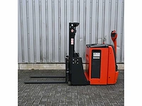 Linde l06ac elektrische vrijdragende stapelaar