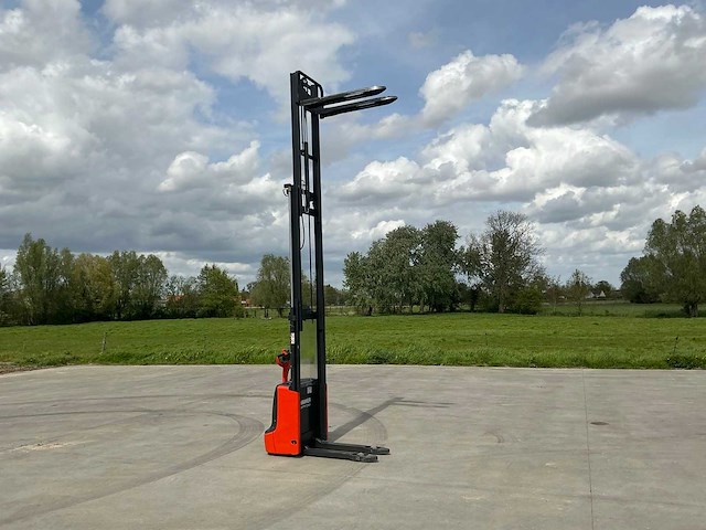 Linde l10 triplex stapelaar - afbeelding 34 van  56