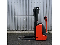 Linde l12 elektrische stapelaar - afbeelding 9 van  14