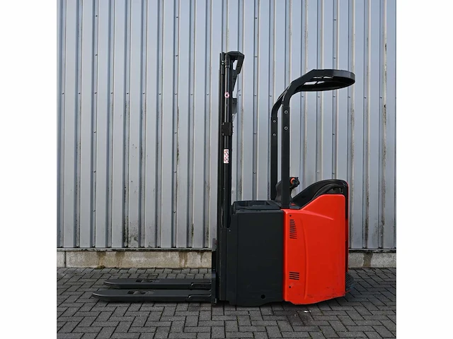 Linde l12sp elektrische stapelaar - afbeelding 1 van  18