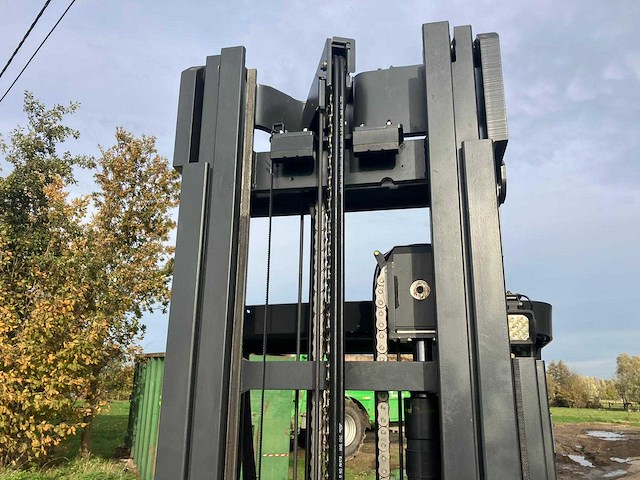 Linde r12n-01 reach vorkheftruck 2018 - afbeelding 14 van  47