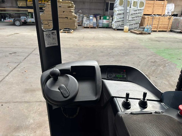 Linde r14s reachtruck (functioneel) - afbeelding 12 van  24