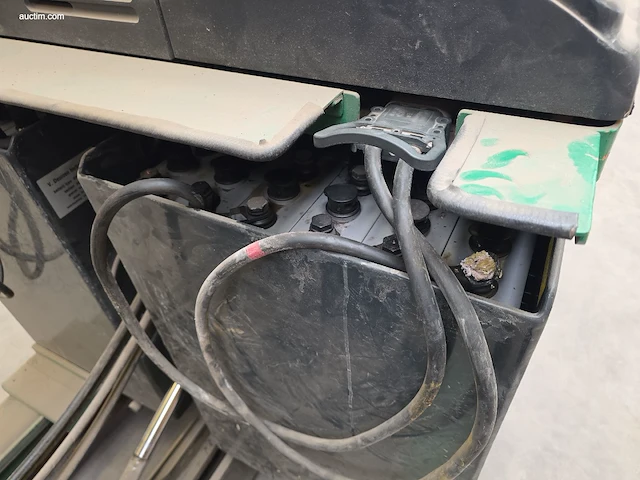 Linde r20p elektrische reachtruck 1994 - afbeelding 2 van  17