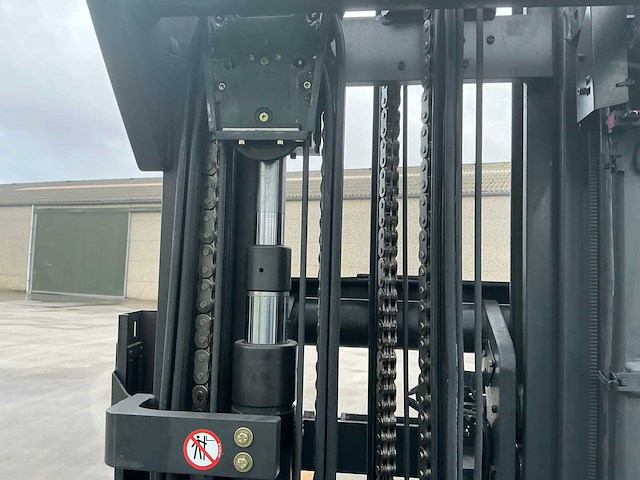 Linde reach truck - afbeelding 5 van  57