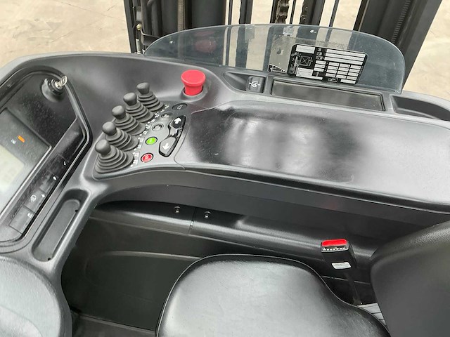 Linde reach truck - afbeelding 33 van  57