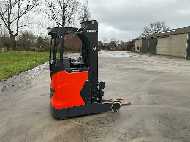 Linde reach truck - afbeelding 23 van  57