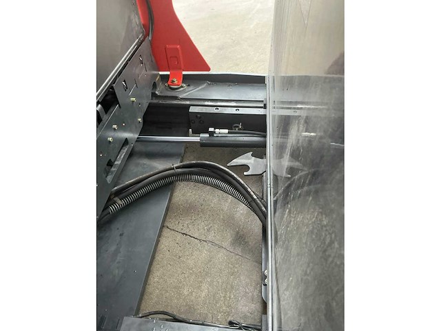 Linde reach truck - afbeelding 48 van  57