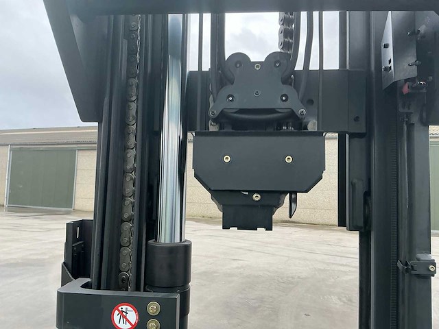 Linde reach truck - afbeelding 56 van  57