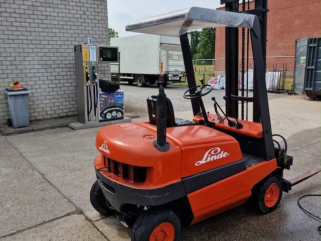 Linde vorkheftruck - afbeelding 2 van  7