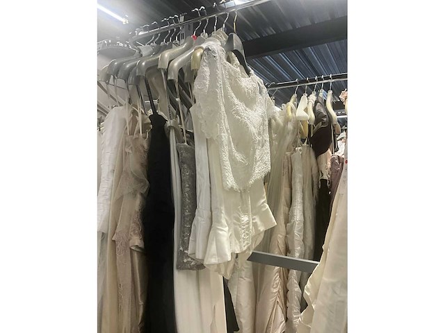 Linea raffaelli - partij diverse rokken en toppen (145x) - afbeelding 11 van  23