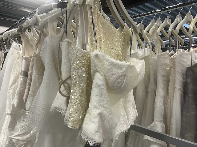 Linea raffaelli - partij diverse rokken en toppen (145x) - afbeelding 22 van  23