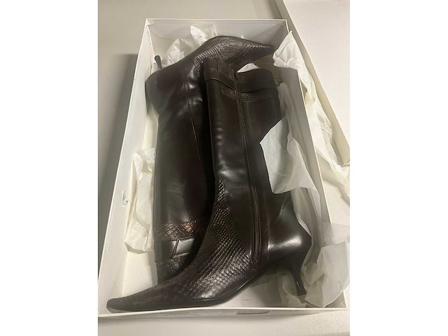 Linea raffaelli diverse paar dameslaarzen (18x) - afbeelding 13 van  22