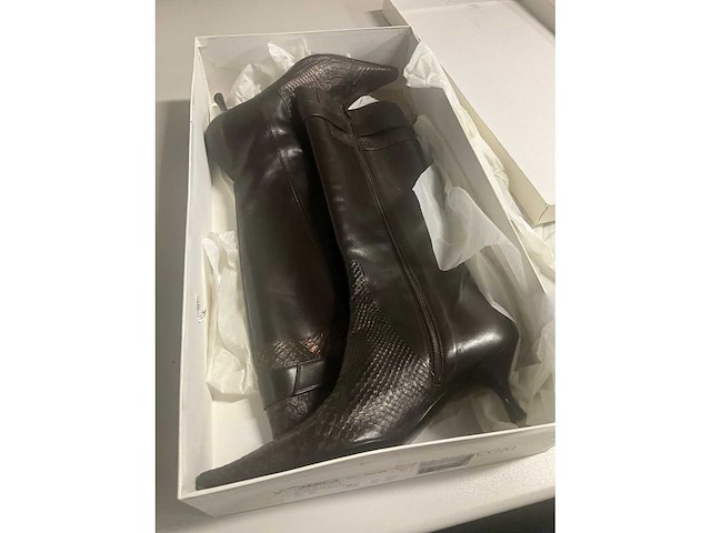 Linea raffaelli diverse paar dameslaarzen (18x) - afbeelding 14 van  22