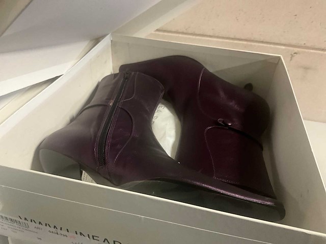 Linea raffaelli diverse paar dameslaarzen (18x) - afbeelding 22 van  22