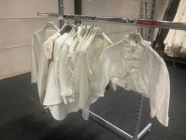 Linea raffaelli partij diverse bolero’s (15x) - afbeelding 1 van  9