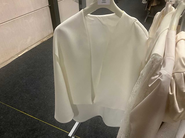 Linea raffaelli partij diverse bolero’s (15x) - afbeelding 6 van  9