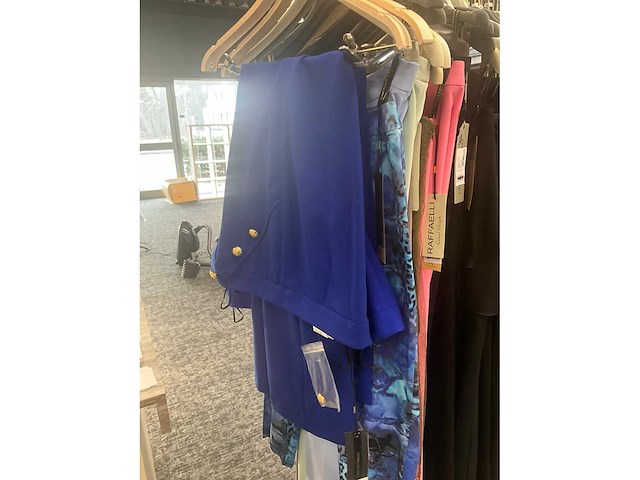 Linea raffaelli partij diverse broeken (40x) - afbeelding 3 van  30