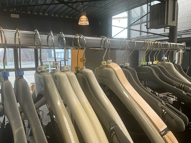 Linea raffaelli partij diverse broeken (40x) - afbeelding 24 van  30