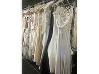 Linea raffaelli partij diverse bruidsjurken (49x) - afbeelding 15 van  30