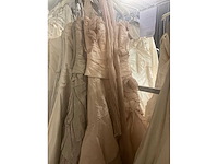 Linea raffaelli partij diverse bruidsjurken (49x) - afbeelding 3 van  27