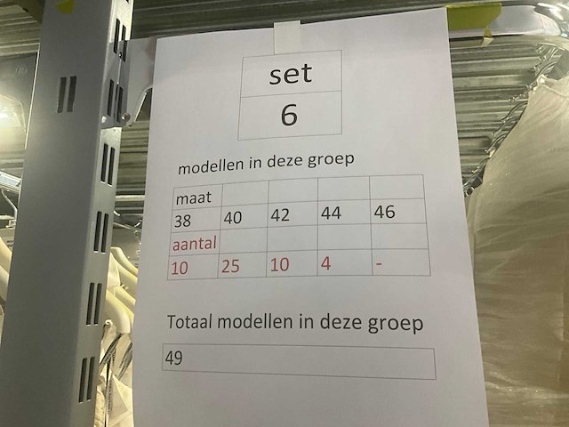 Linea raffaelli partij diverse bruidsjurken (49x) - afbeelding 24 van  30